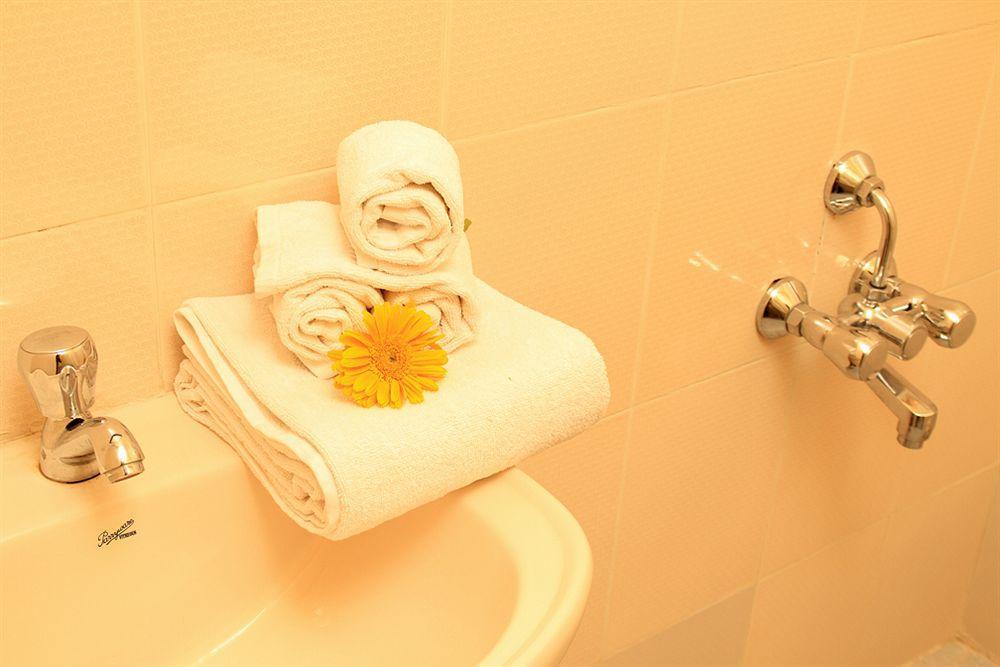 Arra Suites Kempegowda Airport Hotel Bangalore Exteriör bild
