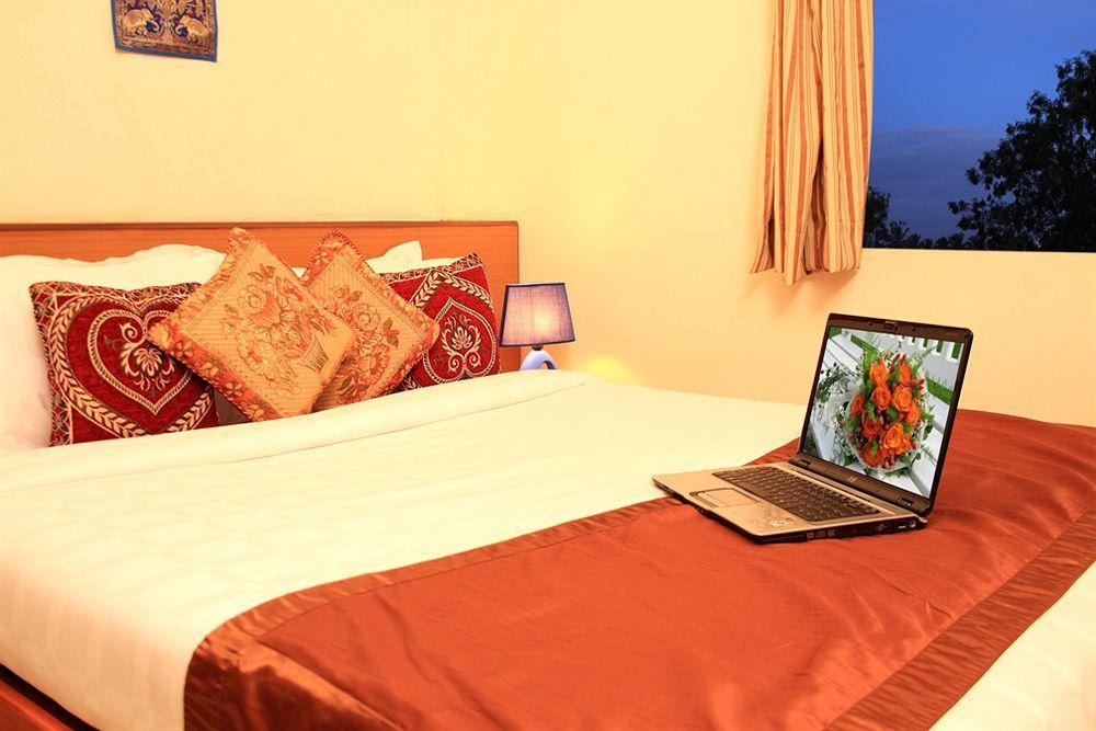 Arra Suites Kempegowda Airport Hotel Bangalore Exteriör bild
