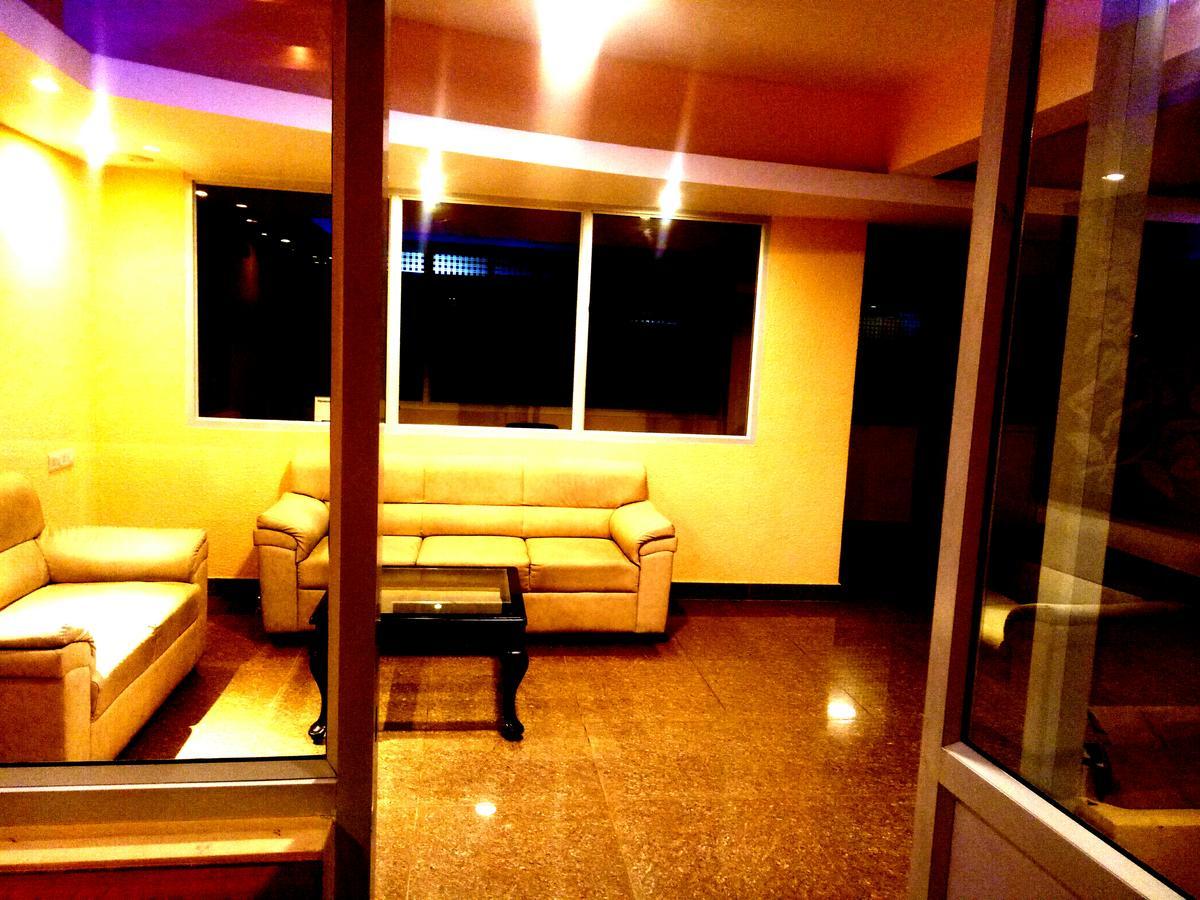 Arra Suites Kempegowda Airport Hotel Bangalore Exteriör bild