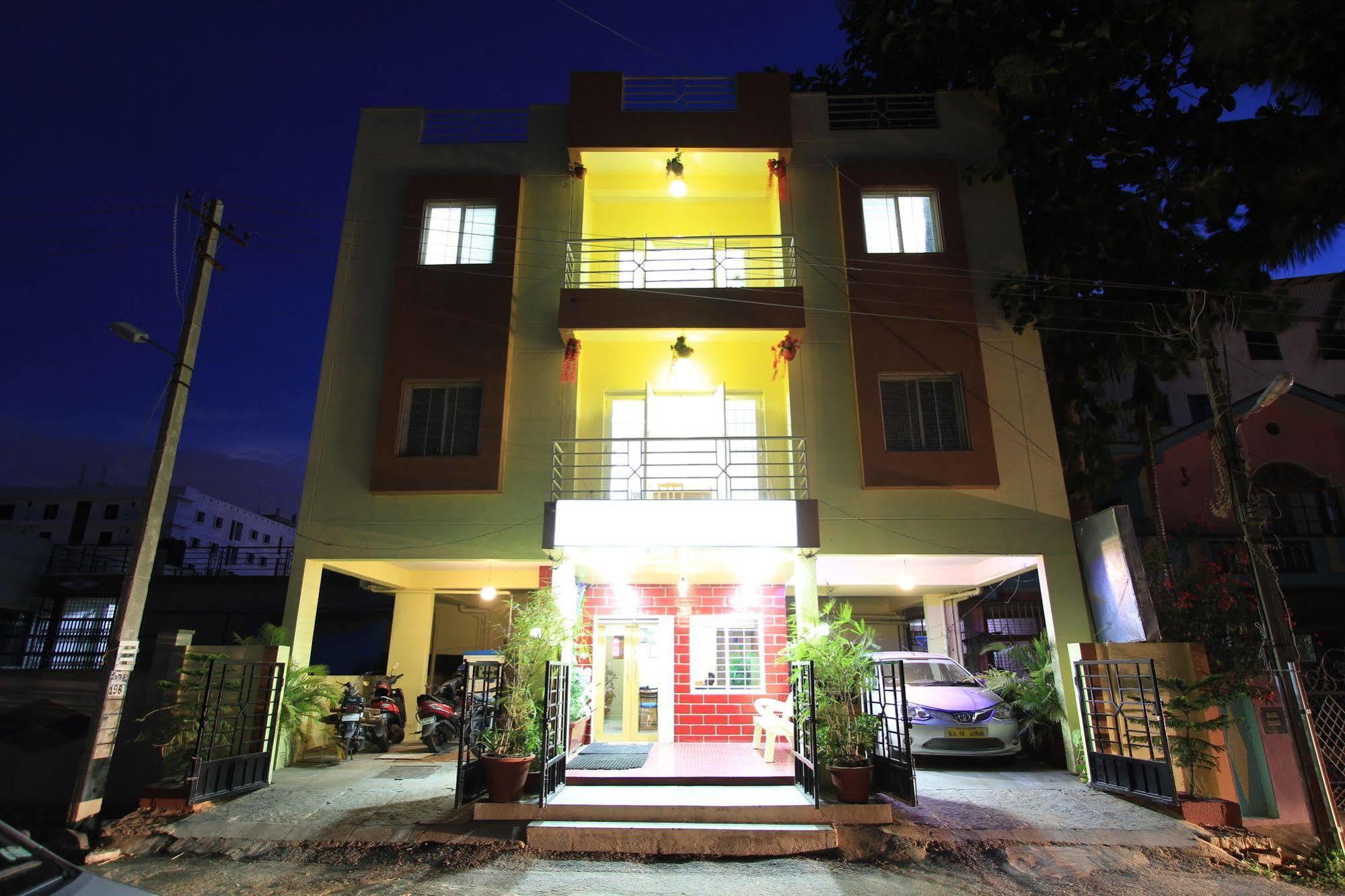 Arra Suites Kempegowda Airport Hotel Bangalore Exteriör bild