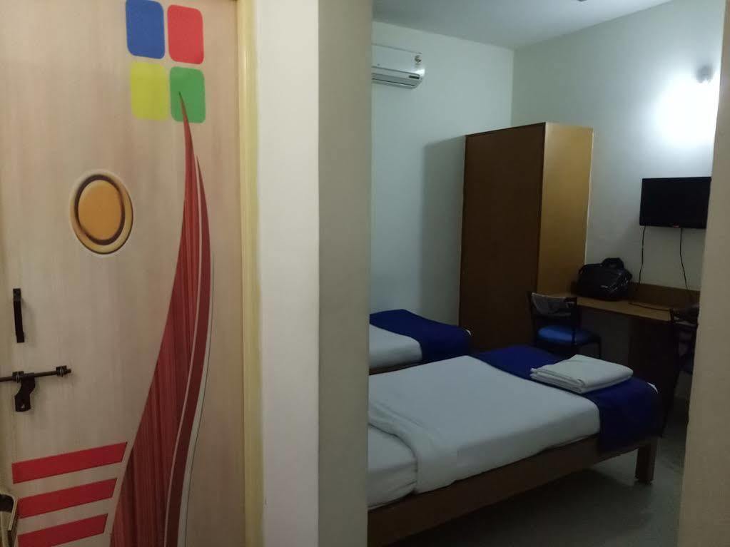 Arra Suites Kempegowda Airport Hotel Bangalore Exteriör bild