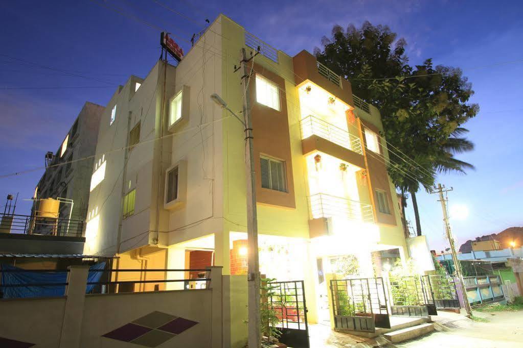 Arra Suites Kempegowda Airport Hotel Bangalore Exteriör bild